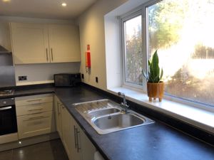 Photo 19- click for photo gallery